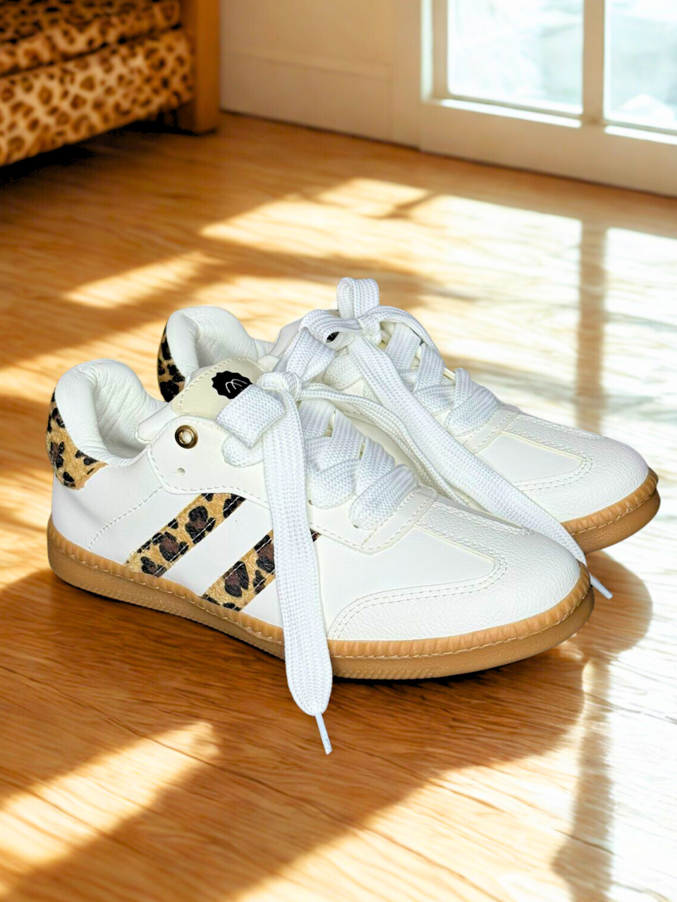 gid://shopify/MediaImage/24942272643166